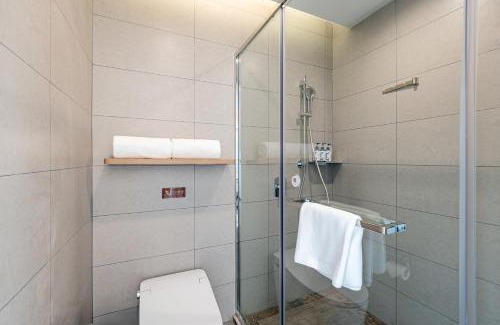 North Chaoyang Hotel | HomeInn Plus at China Intl Exhibition Center and Liufang Subway Stn