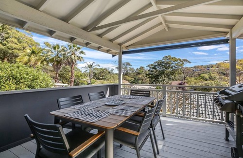 Copacabana House | HOMELY BEACH RETREAT | Accom Holidays