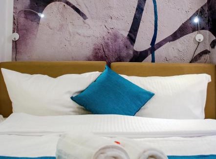 Obergiesing Apartment | HOMELY STAY Studio 1 - Small and cozy Self-Check-In Room in Munich - 15 min from Oktoberfest