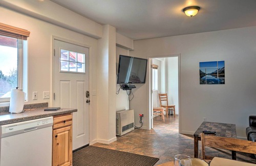 Fritz Creek House | Homer Hideaway on Fritz ‘Creekside’ - Pets Welcome
