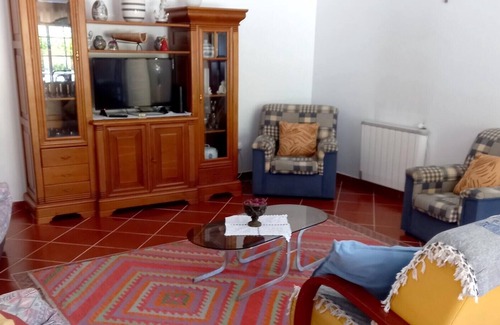 Lourinha House | Homerez - House 7 km away from the beach for 16 ppl. with garden and terrace