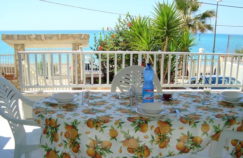 Seccagrande Apartment | Homerez - 6 m away from the beach! Appartement for 6 ppl. at Seccagrande
