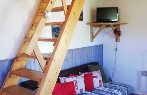 Gresse-en-Vercors Apartment | Homerez - Apartment in Gresse-en-Vercors