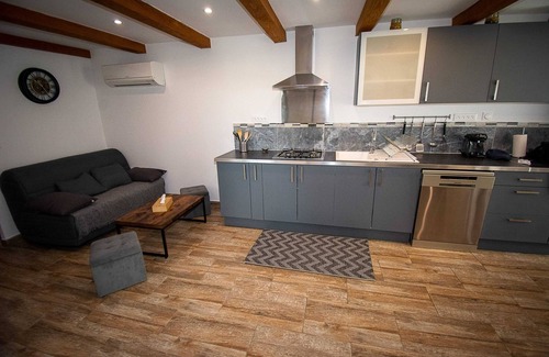 Avignon Apartment | Homerez - Apartment in Avignon