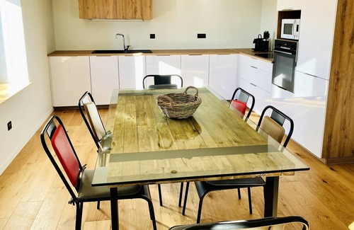 Cuttura Apartment | Homerez - Appartement 15 km away from the slopes for 7 ppl. at Coteaux du Lizon