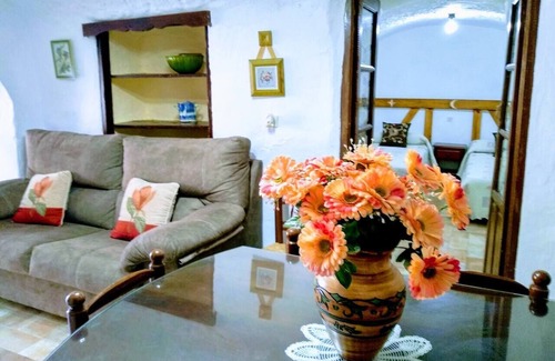 Marchal House | Homerez - Beautiful property for 5 ppl. with swimming-pool at Cortes y Graena