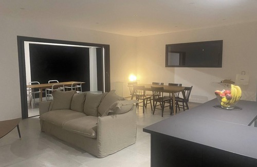 Serra-di-Fiumorbo House | Homerez - Charming House in Serra-Di-Fiumorbo with garden