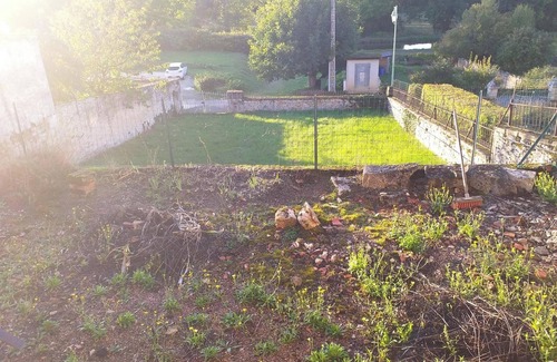 Pousseaux House | Homerez - Charming House in Pousseaux with Large Garden