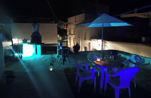 Illar House | Homerez - Charming House in Íllar with Mountain View and Balcony