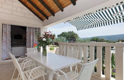 Pucisca Villa | Homerez - Charming Villa in Pučišća with Private Pool