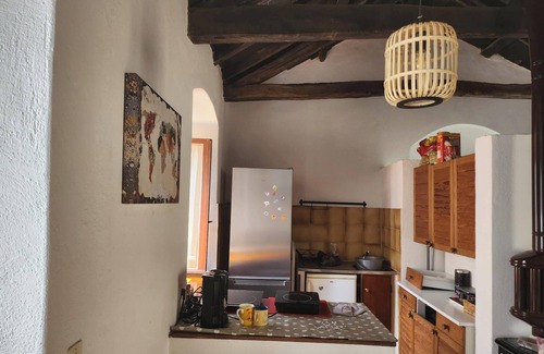 Rogliano House | Homerez - Comfortable House in Rogliano with Terrace and Garden