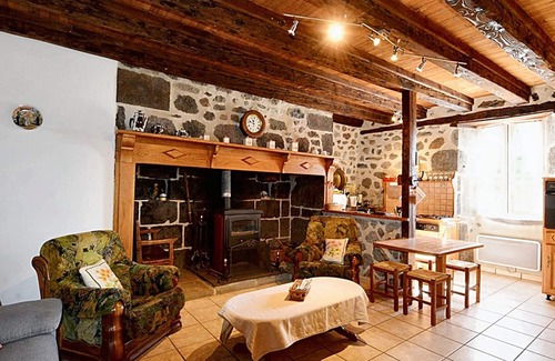 Le Fau House | Homerez - Comfortable house with mountain view in Le Fau