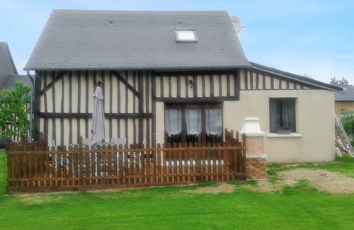 Notre-Dame-du-Touchet House | Homerez - House in Notre-Dame-du-Touchet