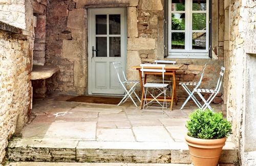 Grevilly House | Homerez - House in Grevilly, garden, parking included