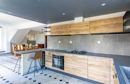 Saint-Germain-en-Laye House | Homerez - House near Saint-Germain-en-Laye