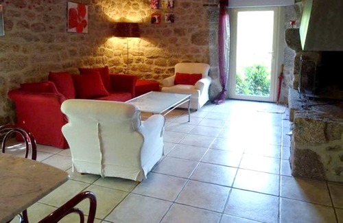 Florentin-la-Capelle House | Homerez - Nice house for 4 ppl. with terrace at Florentin-la-Capelle