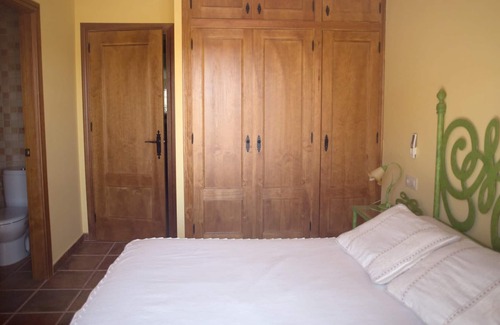 Alcantara Apartment | Homerez - Nice appartement for 4 ppl. at Alcántara
