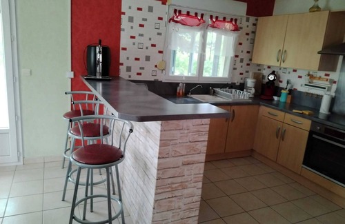 Villeloup House | Homerez - Spacious house in Villeloup with garden of 150 m²