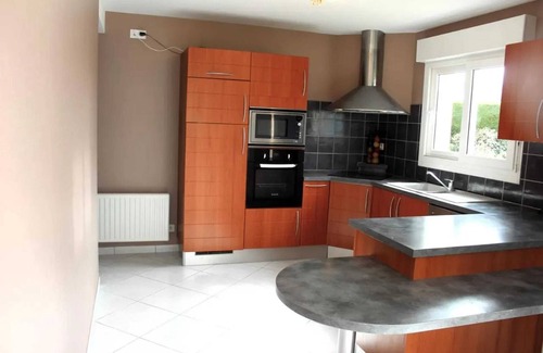Courtils House | Homerez - Spacious House with Garden in Courtils