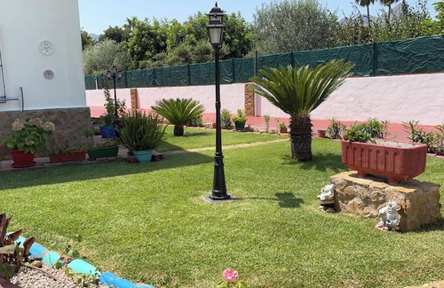Gandia Villa | Homerez - Spacious villa with pool in Valencia 300m² ideal for 6 guests