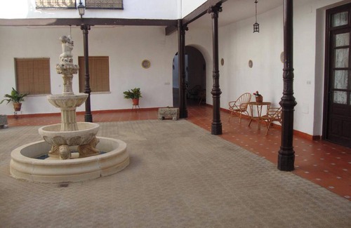 Almagro House | Homerez - Spacious welcoming house in the heart of Almagro