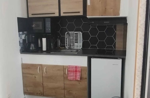 Noyers-sur-Cher Apartment | Homerez - Studio in Noyers-sur-Cher