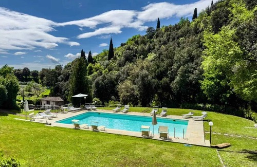 Loro Ciuffenna Apartment | Homerez - Studio in Loro Ciuffenna