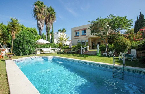 Sanlucar de Barrameda Villa | Homerez - Villa in Sanlúcar de Barrameda