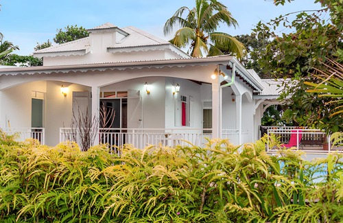 Capesterre-Belle-Eau Villa | Homerez - Villa Capesterre Belle Eau