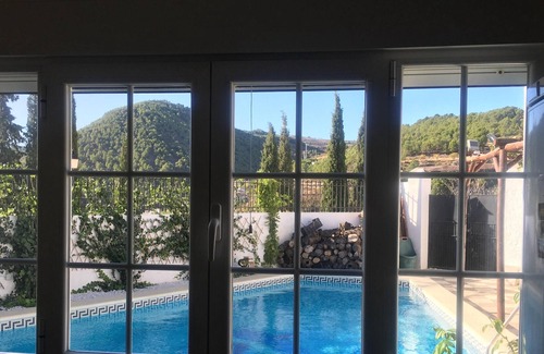 Conchar Villa | Homerez - Villa for 8 ppl. with swimming-pool, garden and balcony at Granada