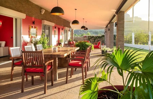 Antsiranana Villa | Homerez - Villa with pool in Ramena