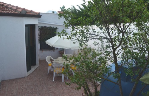 Pergusa House | Homerez - Welcoming House in Enna - Fenced Garden