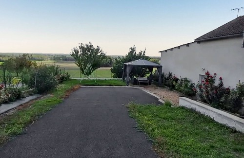 Assay House | Homerez - Welcoming House with Garden in Assay