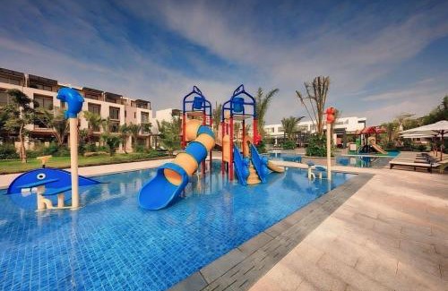 Ha Long Apartment | Homestay 5 Phòng Ngủ Royal Lotus