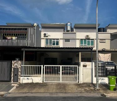 Teras House | Homestay Adyana