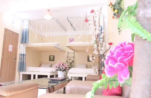 Downtown Ho Chi Minh City Hostel | Homestay And Hostel WalkingStreet