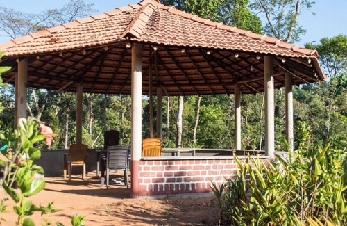 Mudigere House | HomeStay away from the hustle bustle of the city in midst of nature at its best.