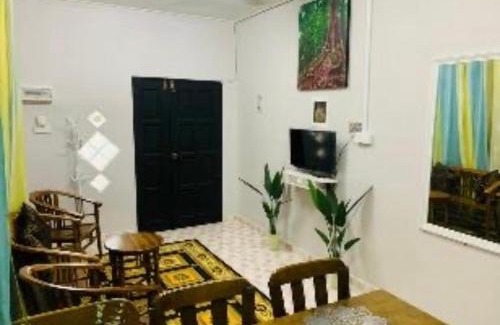 Kampung Gong Bayor House | Homestay Bajet cgu yie Besut Terengganu