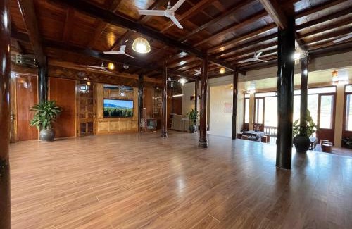 Huu Lung House | Homestay Cánh Đồng Vàng