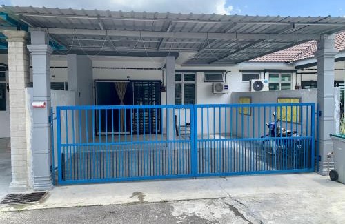 Sri Gading House | HOMESTAY CIKGU NORa near UTHM KPTM KKTM IPG Moslim onli