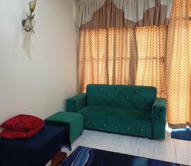 Sungai Baru Tengah House | HOMESTAY D'Manggis