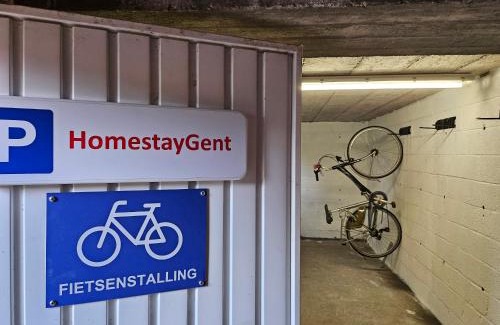 Flora House | Homestay Gent-Merelbeke self check-in service
