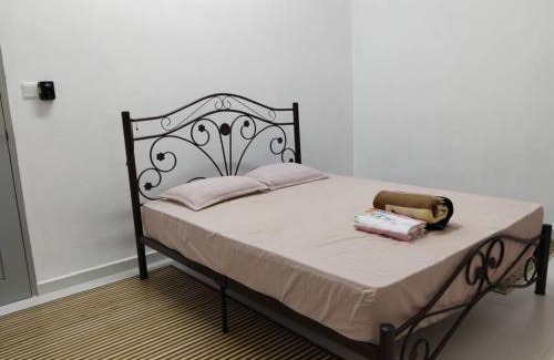 Jeli House | Homestay Gunung Reng, Jeli