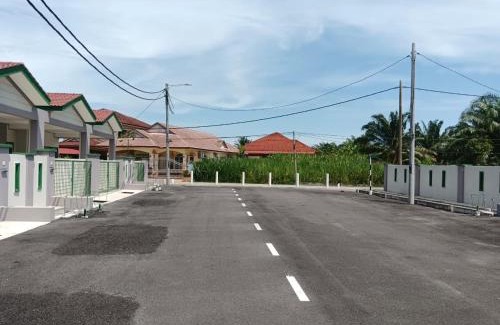 Kampung Pasir Pandak Ski Chalet | Homestay Ismail LEKIR