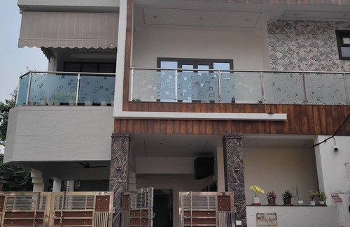 Civil Lines House | Homestay with Maheshwaris' in downtown Prayagraj 1