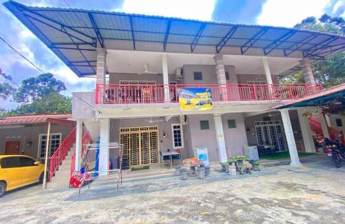 Alor Gajah House | Homestay Zalida D Musleem