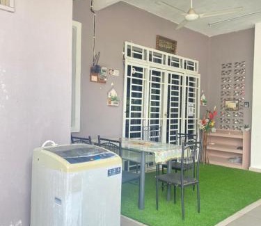 Alor Gajah House | Homestay Zalida D Musleem