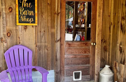 Wevertown House | Homestead Cabin