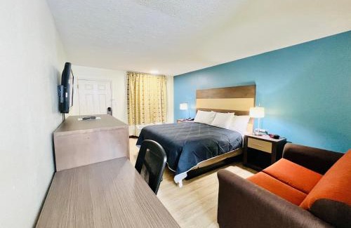 Berea Hotel | Hometown INN