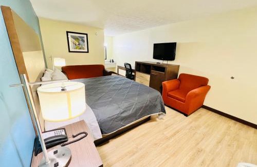 Berea Hotel | Hometown INN